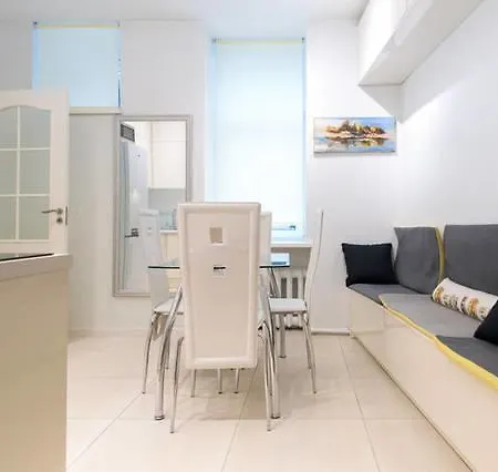 Апартаменты Beautiful Flat In The Centre Of Рига